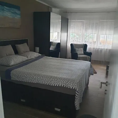 Apartman Hana Apartment