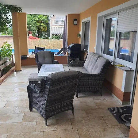 Apartment Apartman Hana Malinska