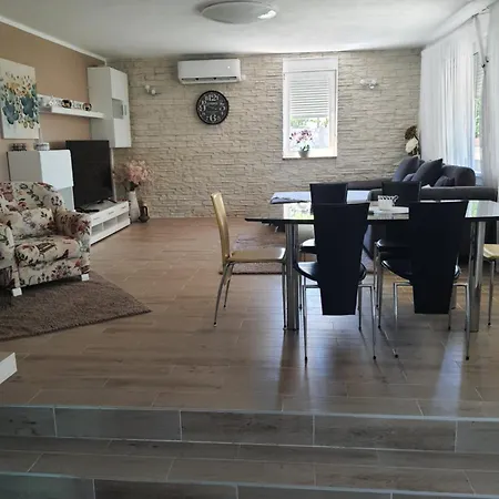 Apartman Hana