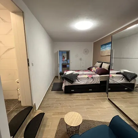 Apartman Hana Apartment *