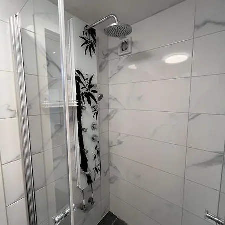 Apartman Hana *