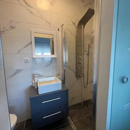 Apartman Hana *