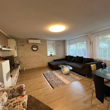 Apartman Hana Apartamento